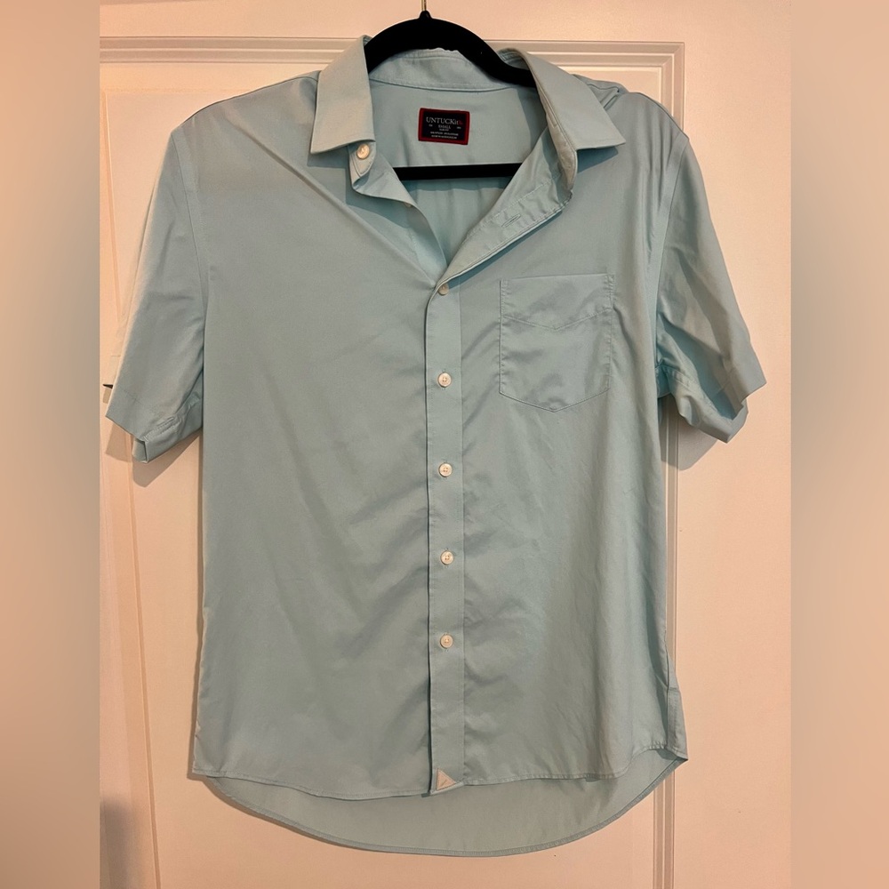 UNTUCKit Men's Sky Blue Casual Button Down Shirt
